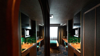 デラックス・スイート (クイーン)