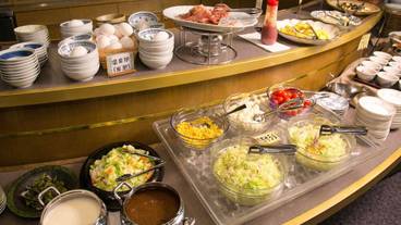 朝食スペース / 9