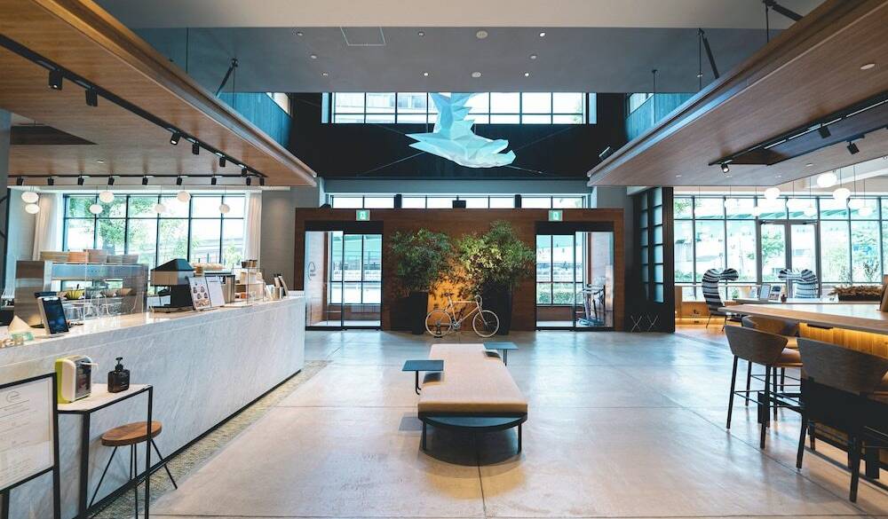 スタイリッシュなロビーラウンジ / 2