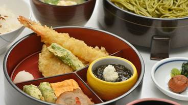 食事・飲み物 / 4