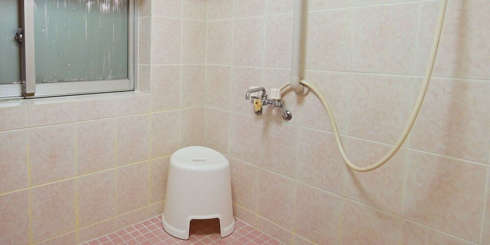 バスルームのシャワー