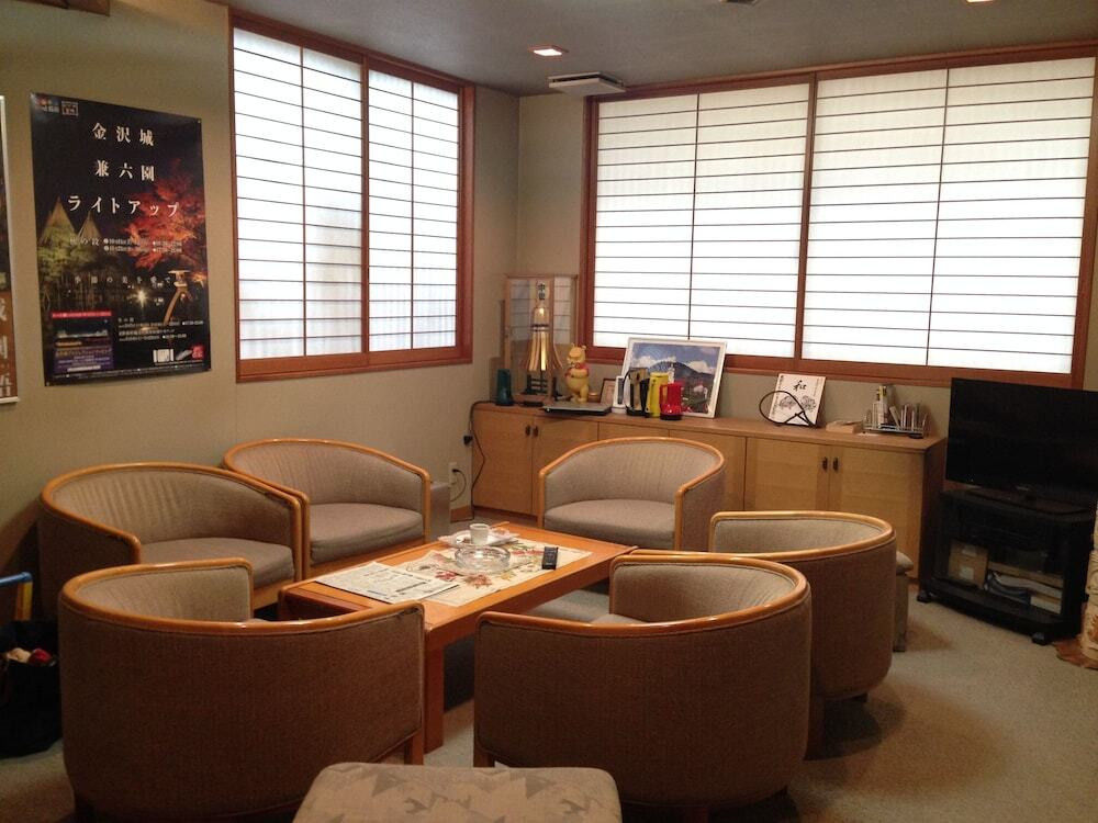 ロビー応接スペース