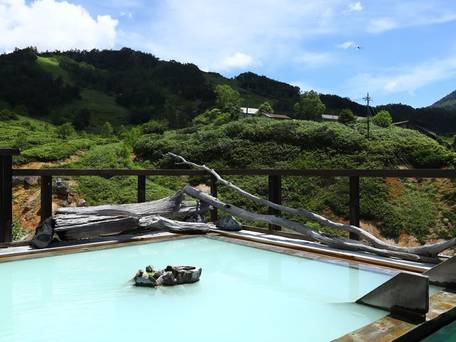 万座温泉 日進舘 / 1