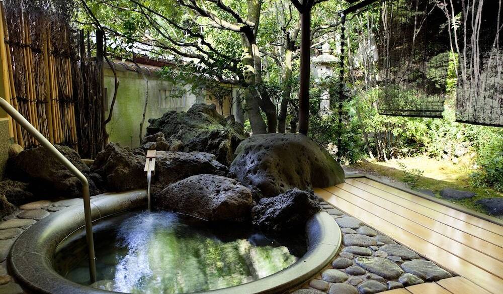 飛鳥 露天岩風呂 / 2