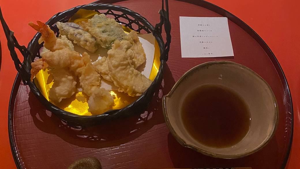 お部屋でのんびり
本格割烹ディナーを堪能 / 2