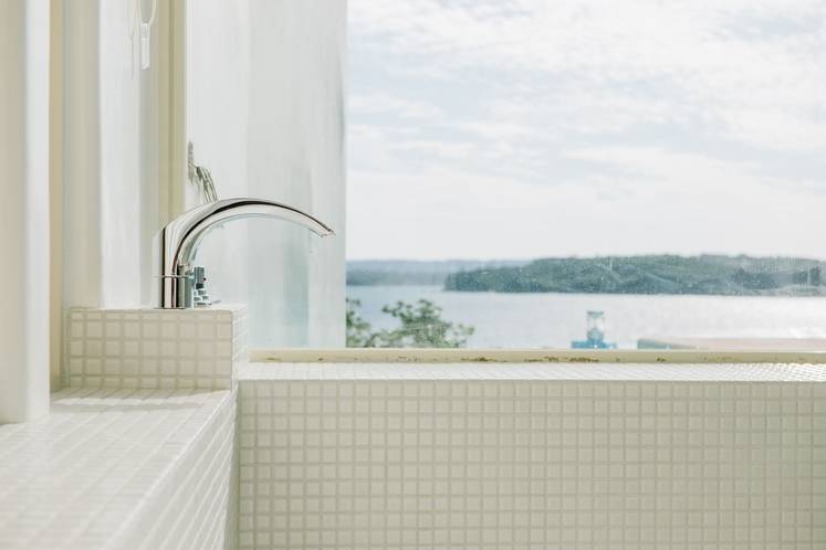 インフィニティ感のある
露天風呂 / 3