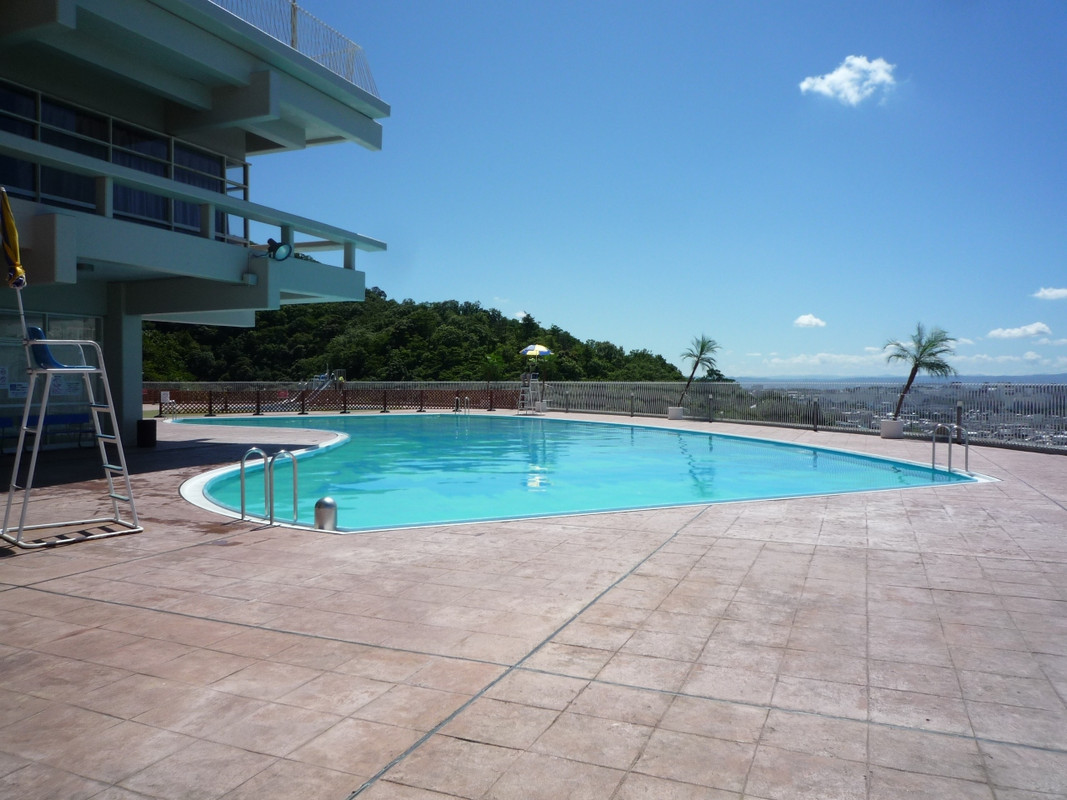 箕面スパーガーデン　高原プール