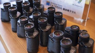 双眼鏡の貸出し / 1