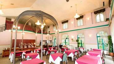 食事・飲み物 / 4