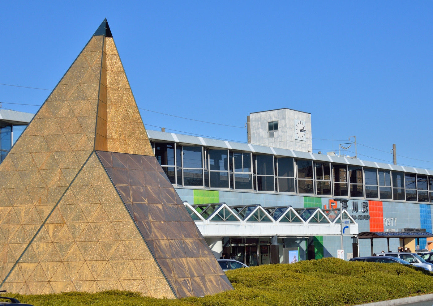 JR東海道線・新幹線の掛川駅（静岡県掛川市）