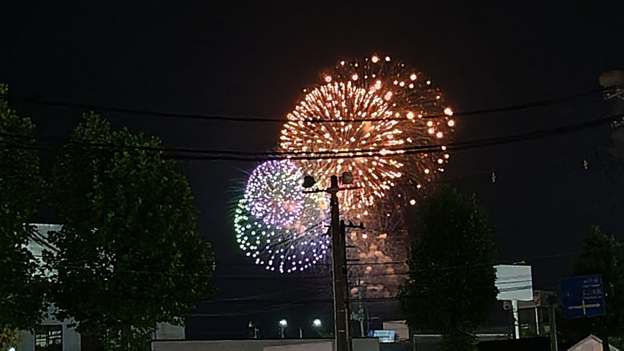 三条の花火はこの距離感で見えます