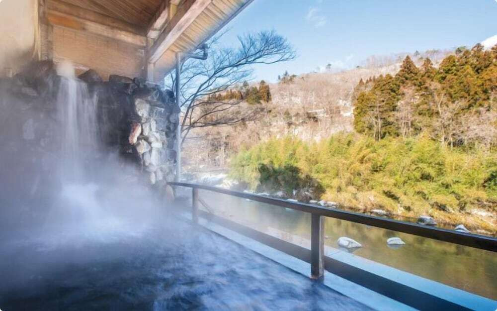 川沿い露天風呂(2)