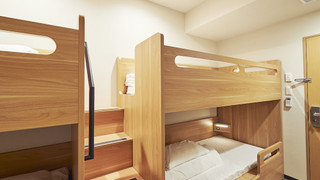 プライベート フォース＜二段ベッド＞ 共用バスルーム