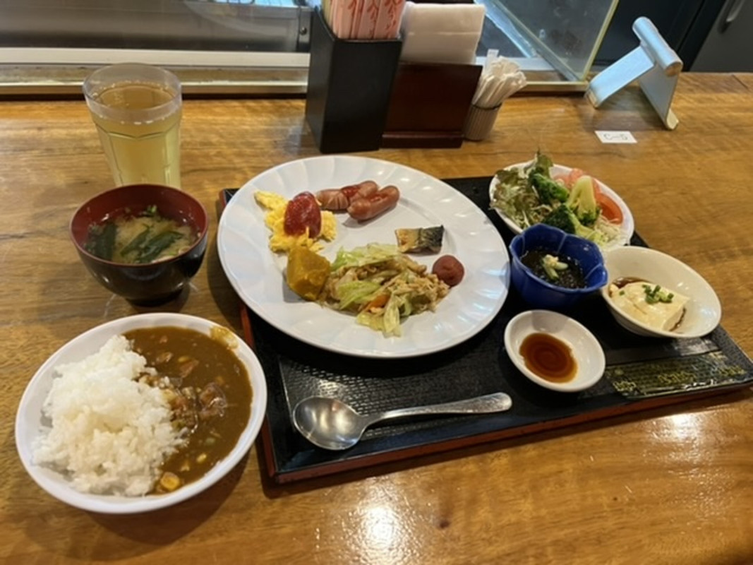 朝食