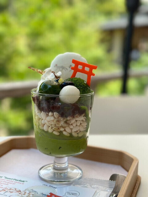 伏見稲荷茶寮の稲荷パフェ