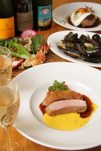 「シャンパン食堂」料理 55212 大好きな人との美味しい料理と楽しい会話とシャンパンと、それこそが人生の喜び♪
