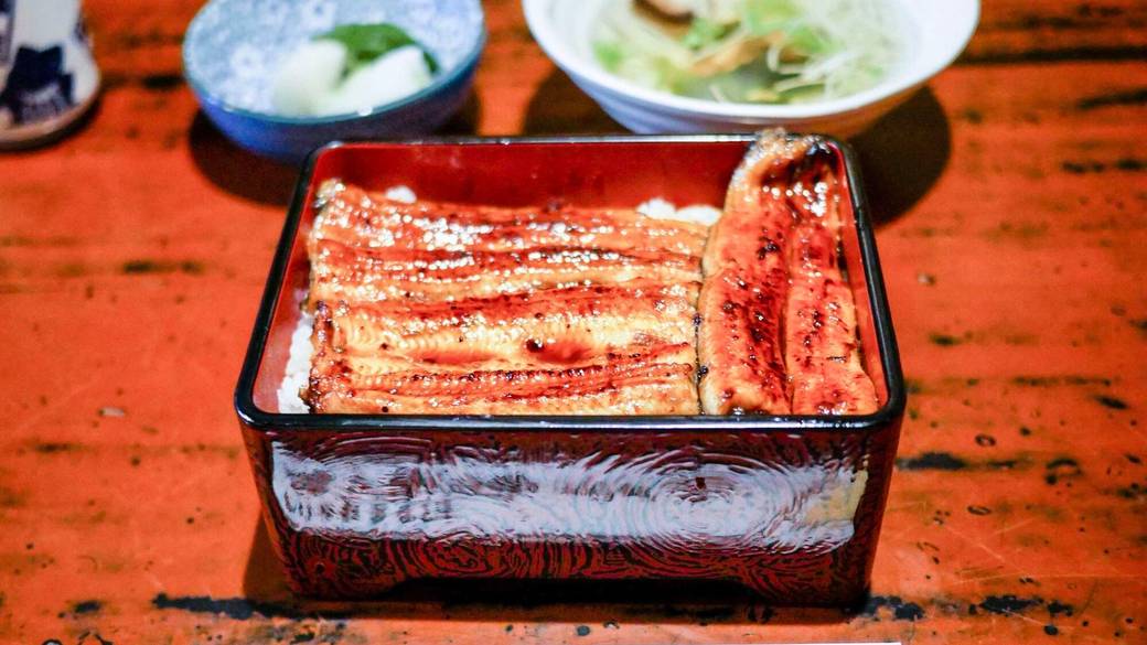 「初小川」で味わう
老舗の本格鰻重 / 1