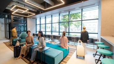 ロビー応接スペース / 10