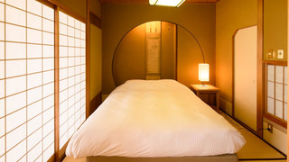 特別棟 [秋の館.和洋室]10帖の和室+クイーンサイズベッド 禁煙