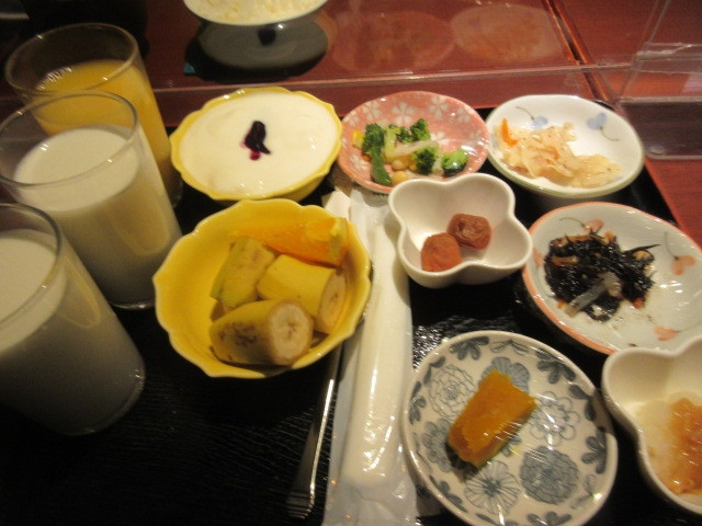 朝食
