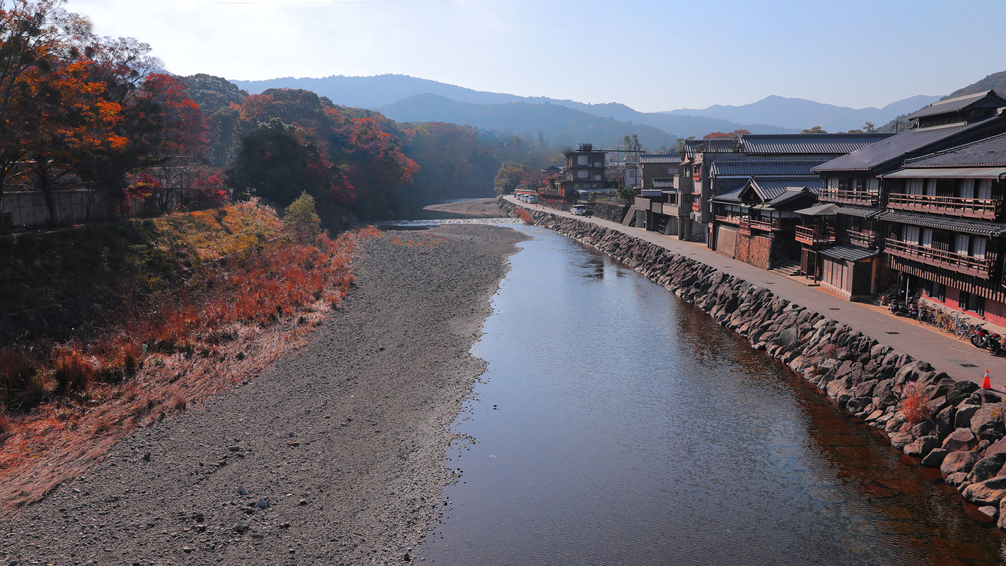 ■ Isuzu River ■