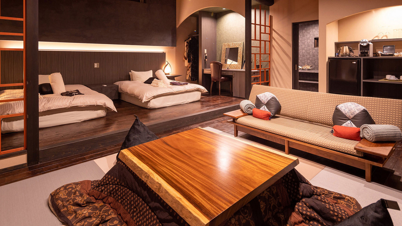 彼と二人きり、露天風呂から夜景を眺められるお部屋3747328