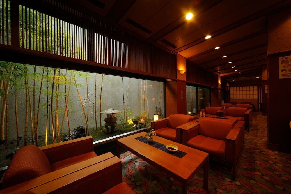 ロビーラウンジ