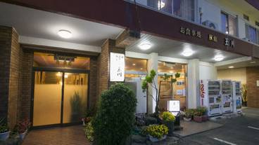 施設の入り口 / 16