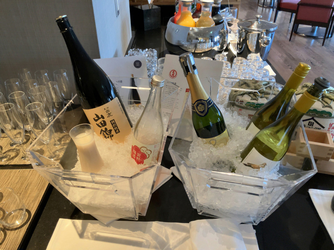 カクテルサービスの時間帯、日本酒が楽しめます