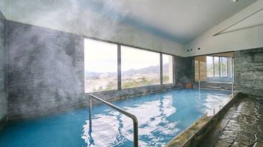 鳳乃湯 神秘の青湯 / 2