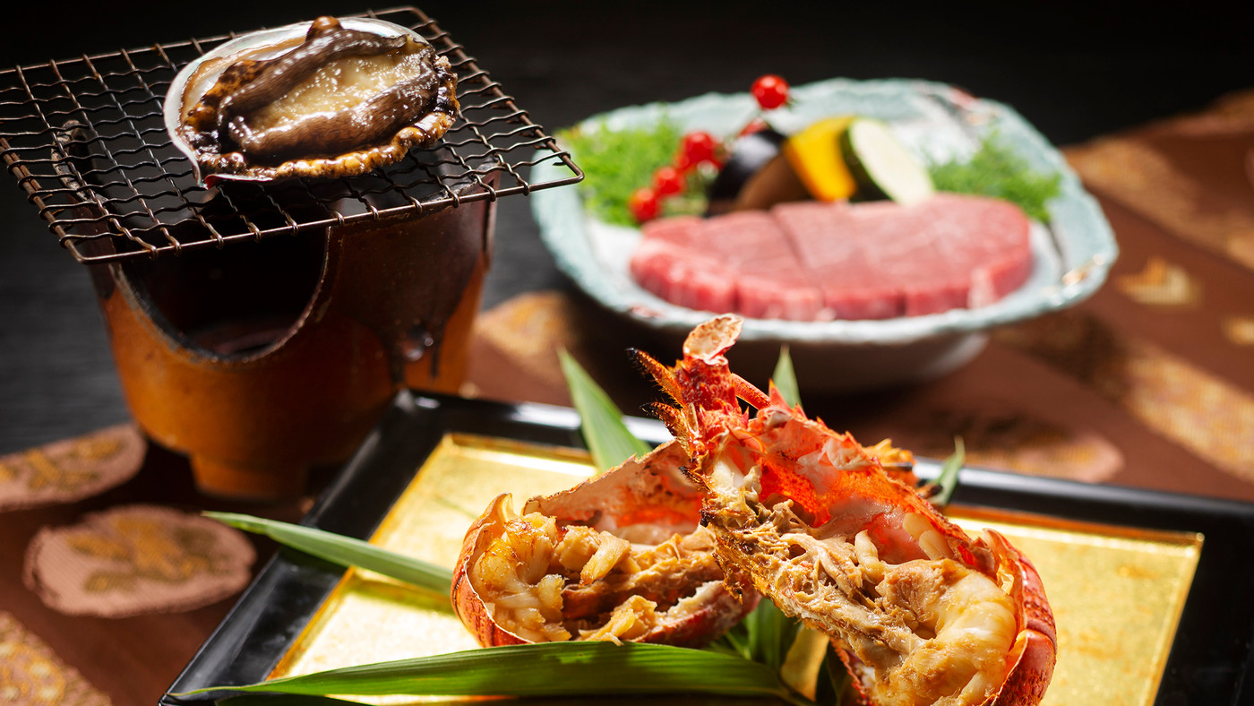 夕食には旬の海の幸が盛りだくさん4265078