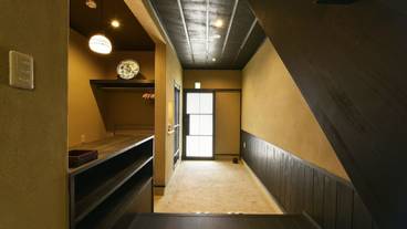 内部エントランス / 3