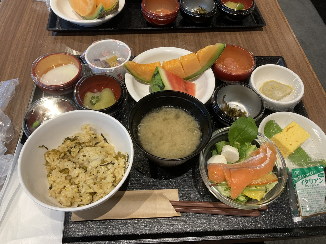 フルーツまでてんこ盛り