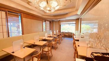 朝食スペース / 5