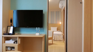 コネクティングルーム（ツインルーム２室）５～８名