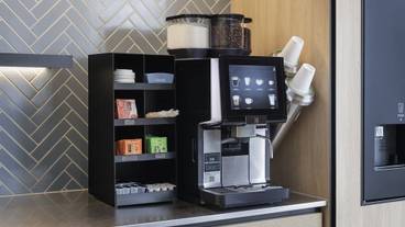 食事・飲み物 / 1