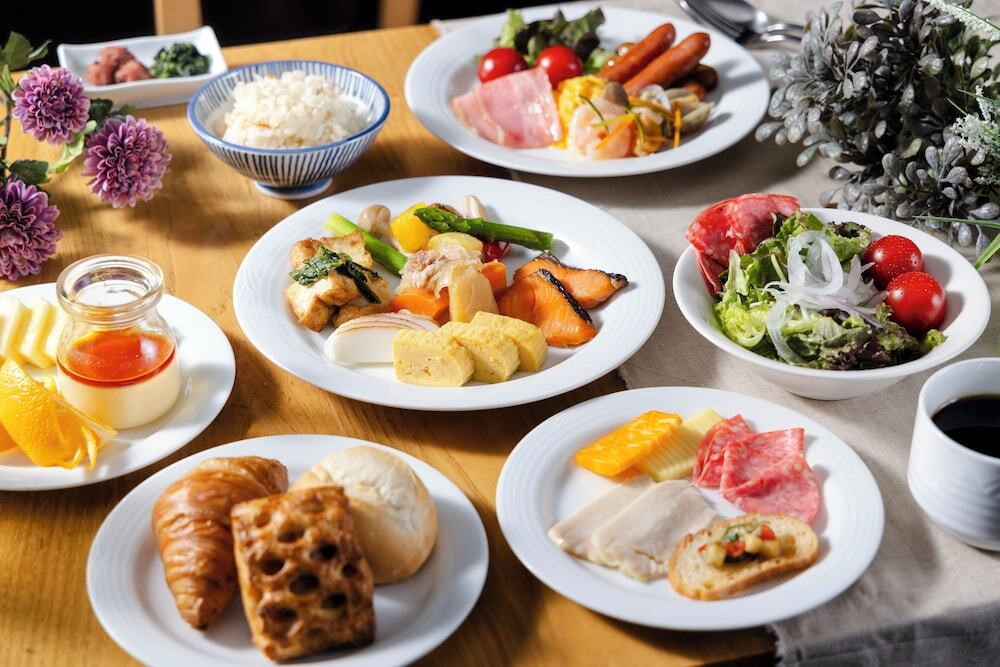 朝食