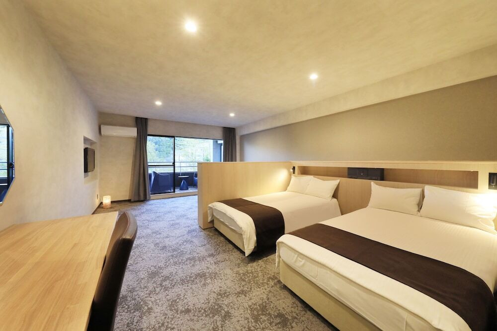 ゆとりあるお部屋で心を解放する一人旅も3451286