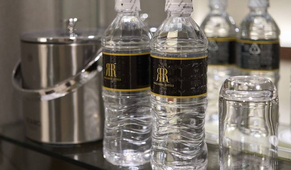 ミネラルウォーター / 5