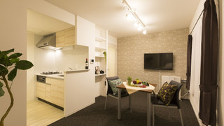 デラックス アパートメント