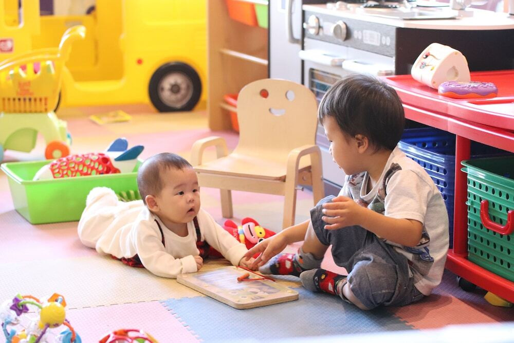 子供用の遊び場 - 屋内