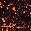 願いを夜空へ。日本で幻想的なスカイランタンを見られる「つなん雪まつり」