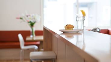 客室内のダイニングエリア / 11