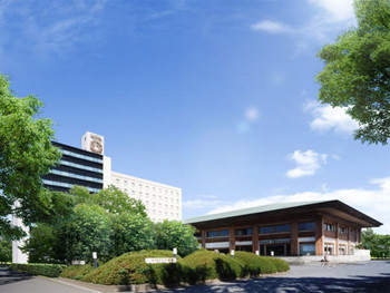 日本庭園のある、和洋折衷のホテル4010786