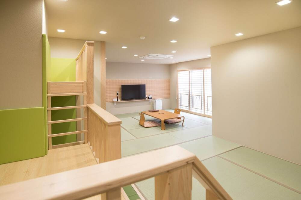 室内プールでは浮き輪が無料。夏はちびっこ向けのプールもオープン！3416864