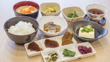 食事・飲み物 / 5