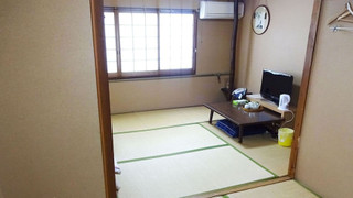 和室10畳 共用バスルーム