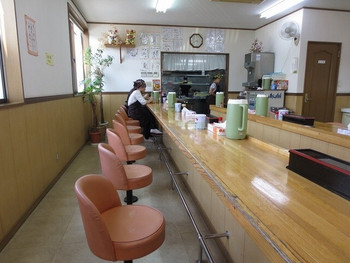 「中華そば　やまきょう」 内観 20889102 カウンターの席