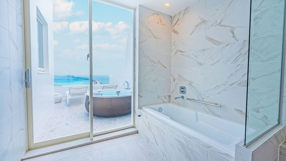 ロイヤルスイート ジャグジー付きA/バスルーム