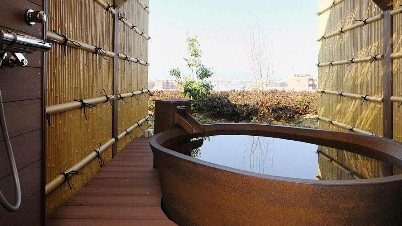 露天風呂付客室のお風呂